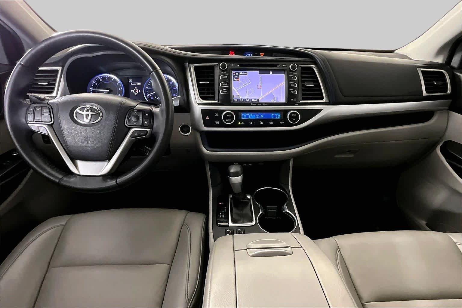 Used 2019 Celestial Silver Metallic Toyota XLE image 15