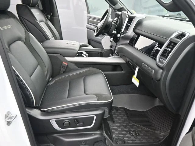 2026 RAM 1500 Laramie - Photo 23