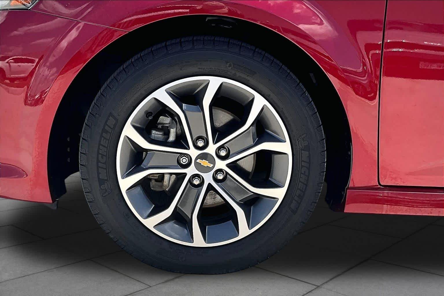 Used 2017 Cajun Red Tintcoat Chevrolet LT image 11