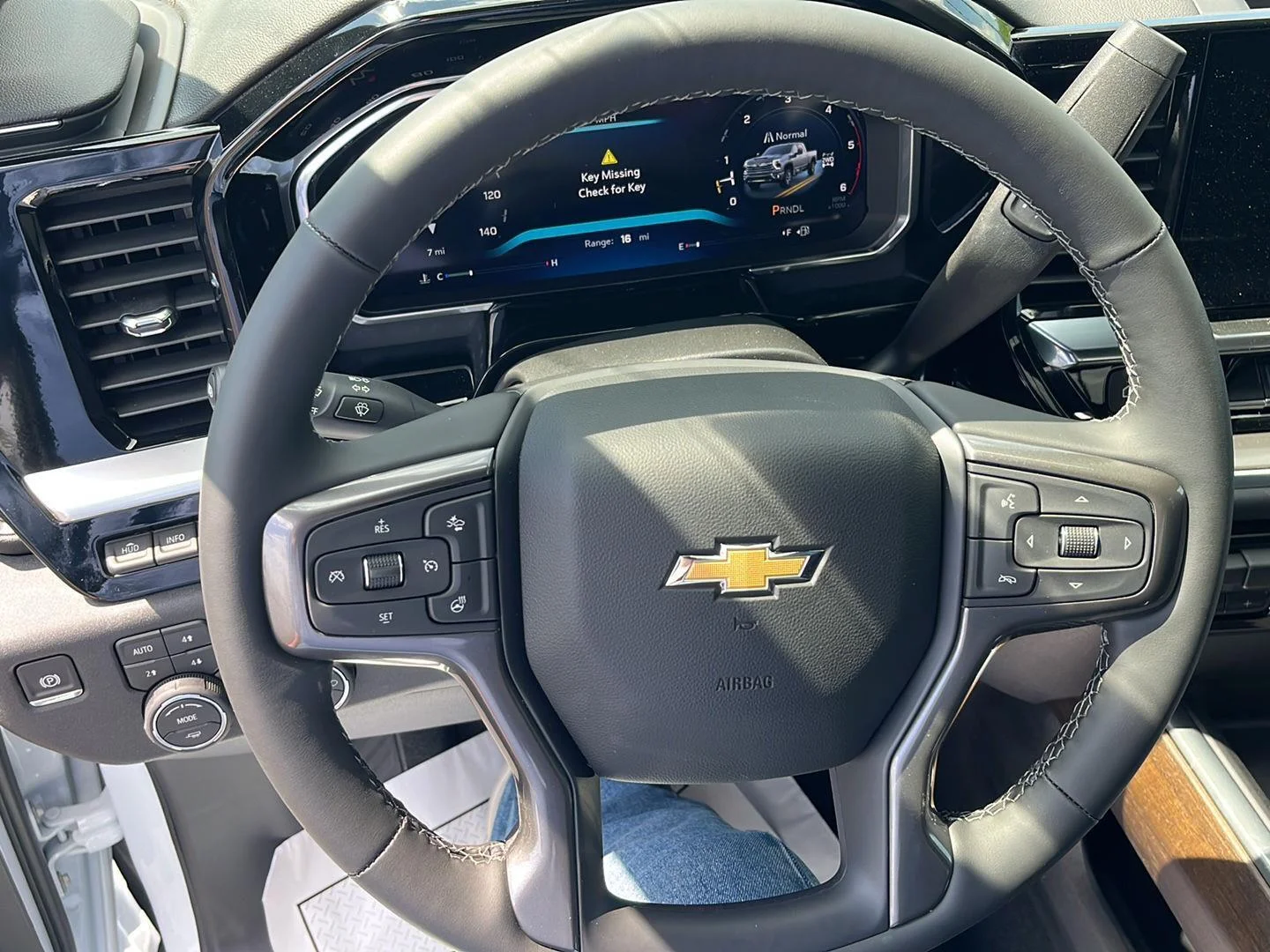 2026 Chevrolet Silverado 3500 HD High Country - Photo 10