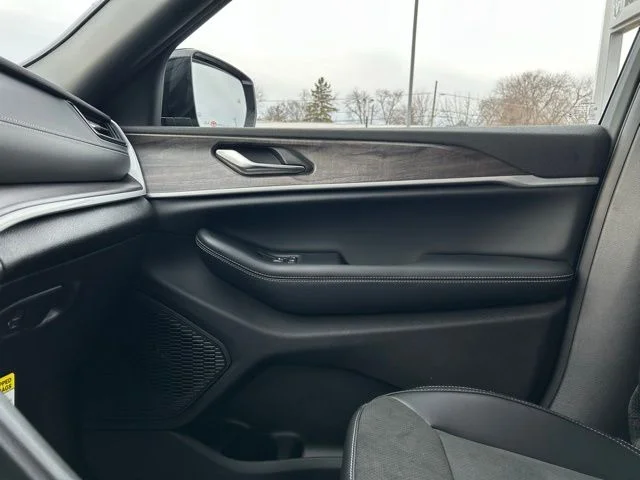 New 2026 Bright White Clearcoat Jeep Altitude image 40