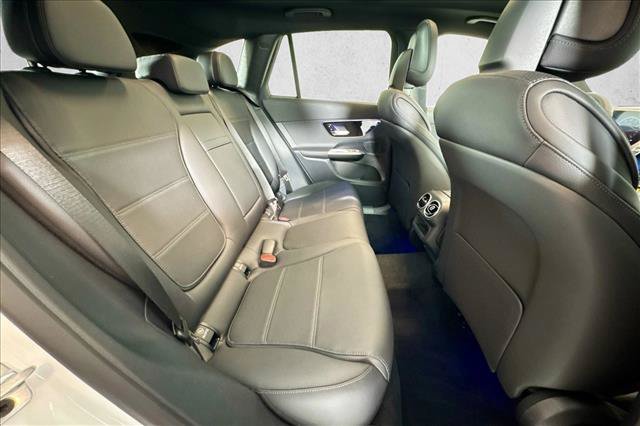 New 2026 Polar White Mercedes-Benz GLC 300 image 55