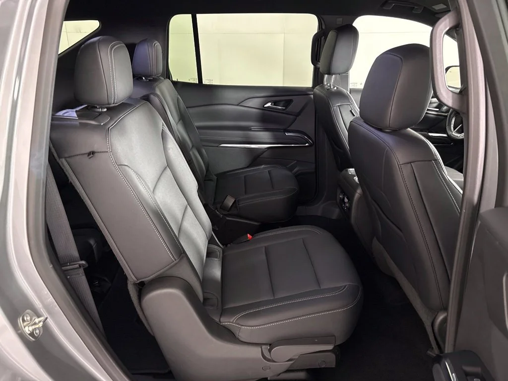 Used 2025 Gray Chevrolet LT image 42