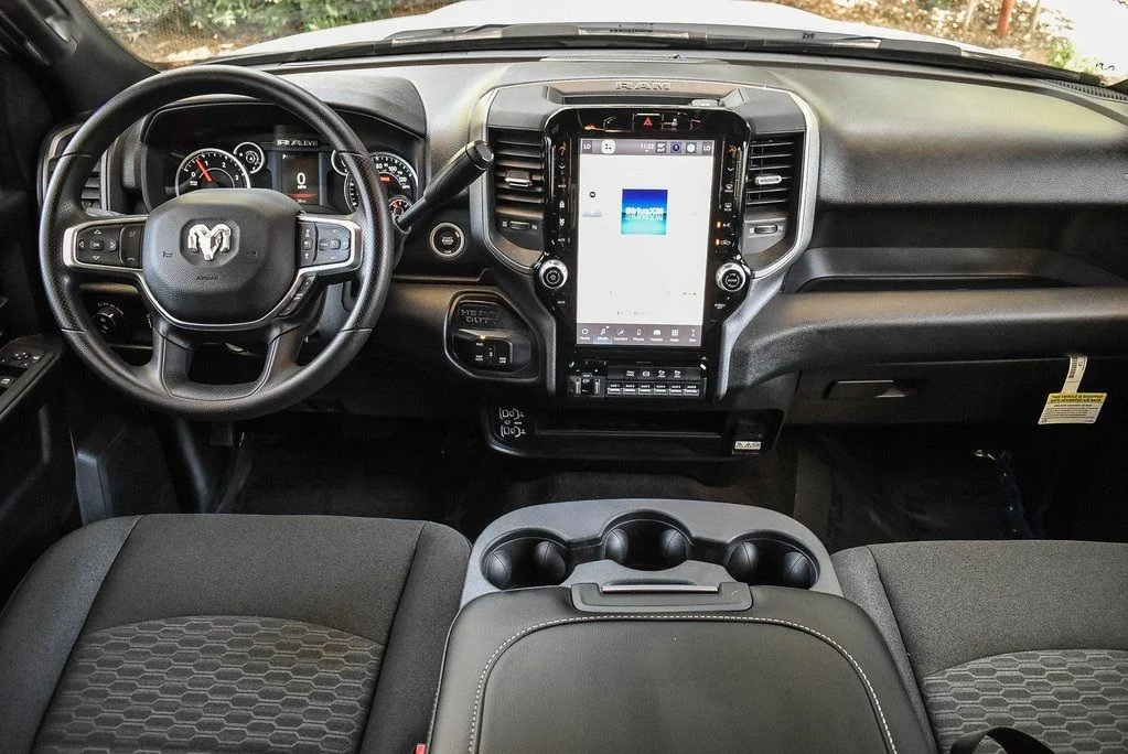 2025 RAM 2500 Tradesman - Photo 13