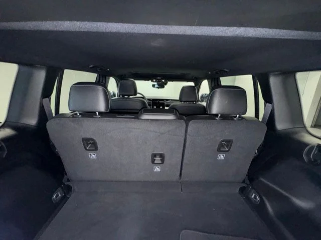 Used 2023 Black Jeep Altitude X image 11
