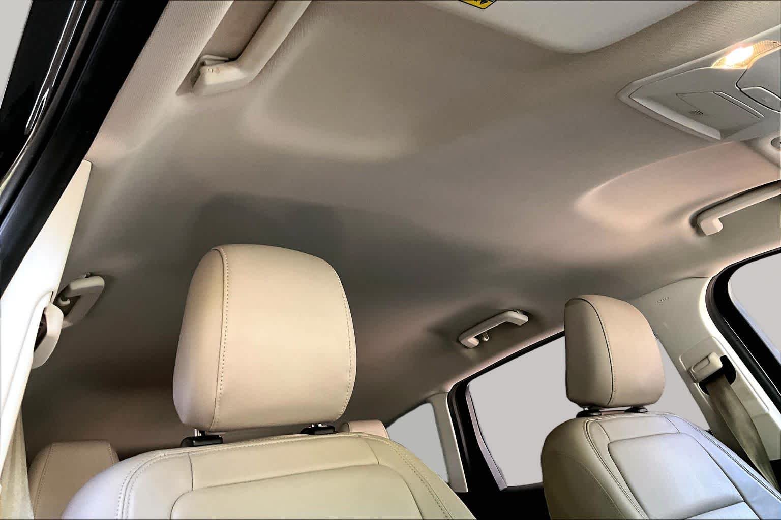 Used 2018 Magnetic Metallic Ford Titanium image 13