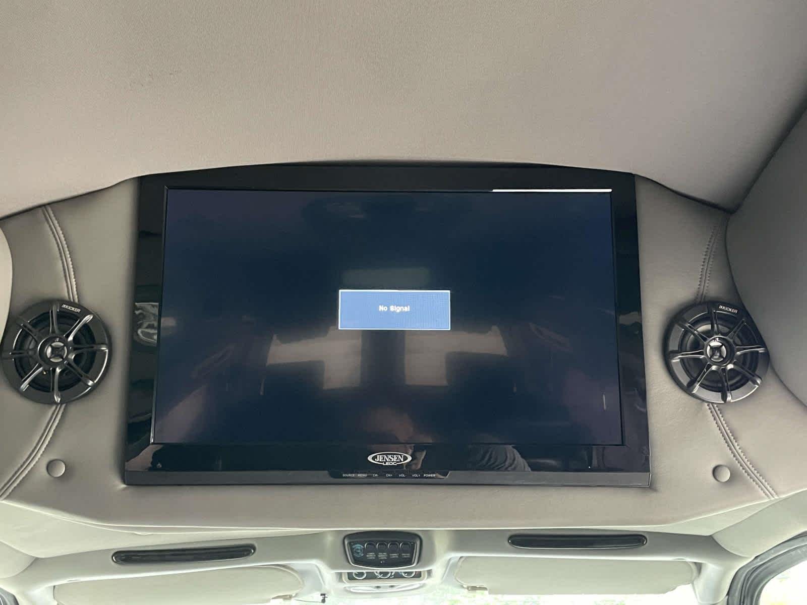 Used 2013 Onyx Black GMC Upfitter image 27