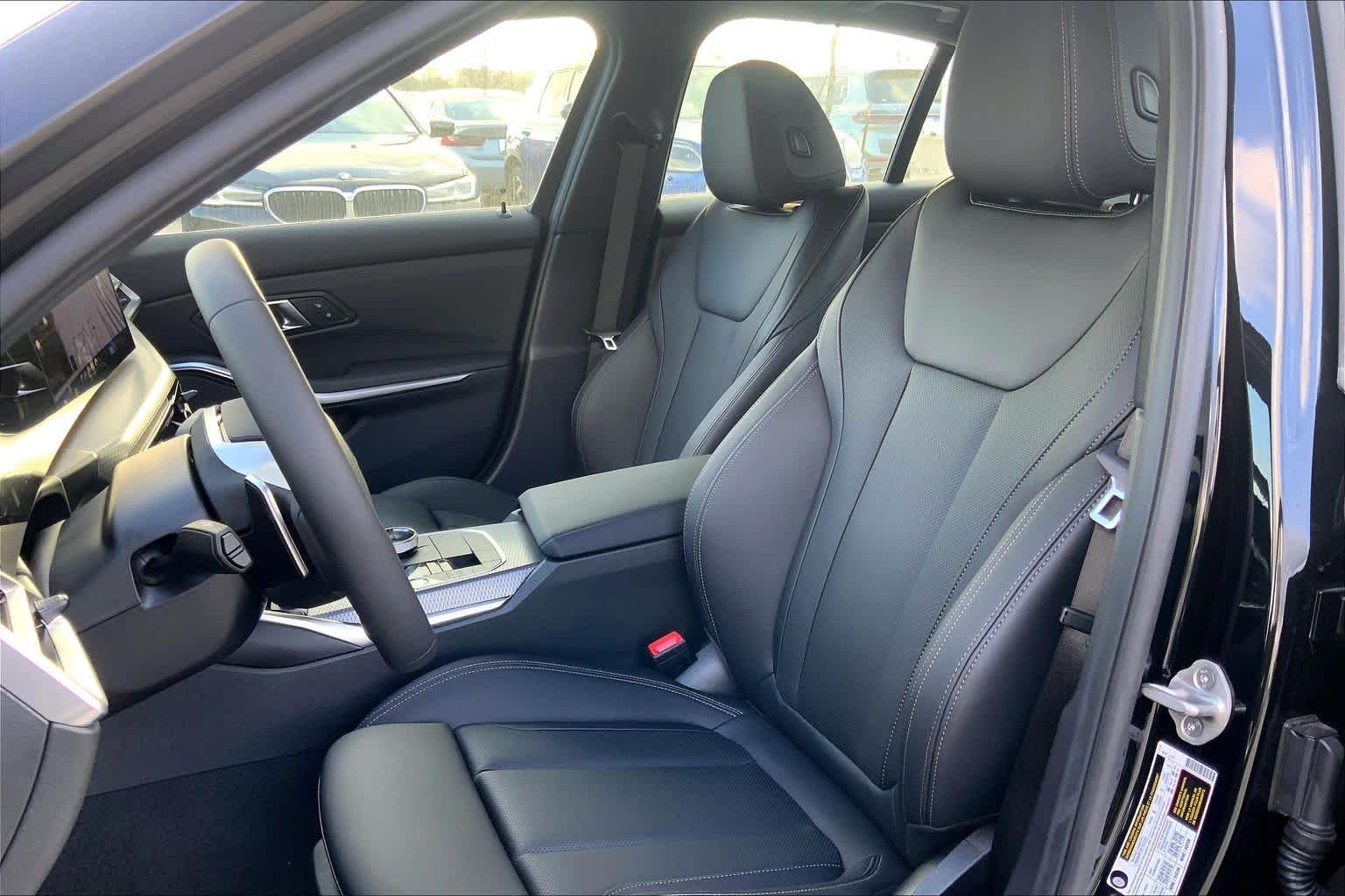2026 BMW 3 Series 330i - Photo 9