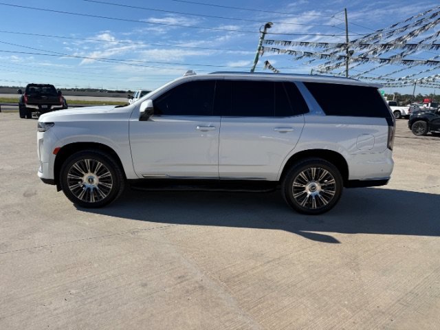 Used 2021 Crystal White Tricoat Cadillac Premium Luxury image 2