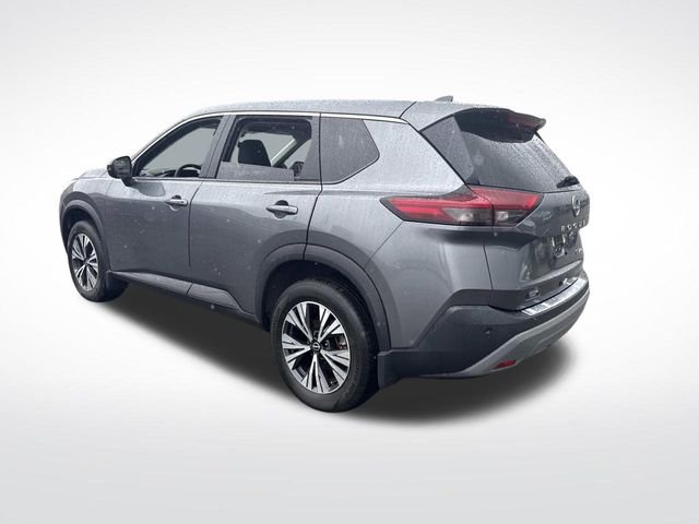 2022 Nissan Rogue SV photo 2