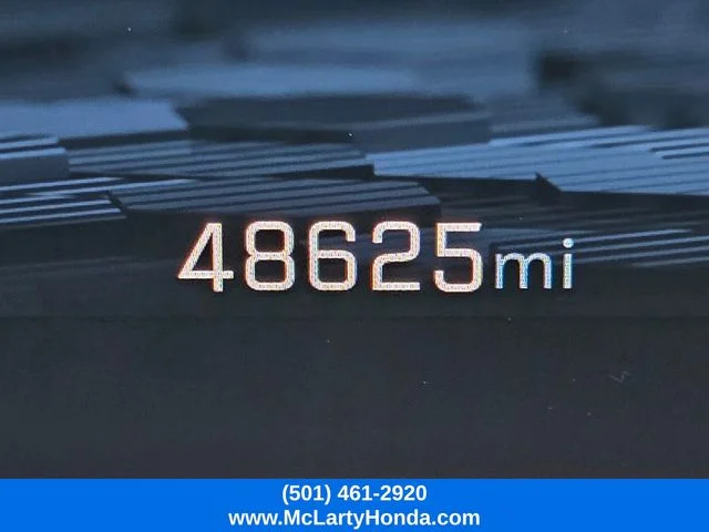 Used 2025 Summit White Chevrolet LT image 30