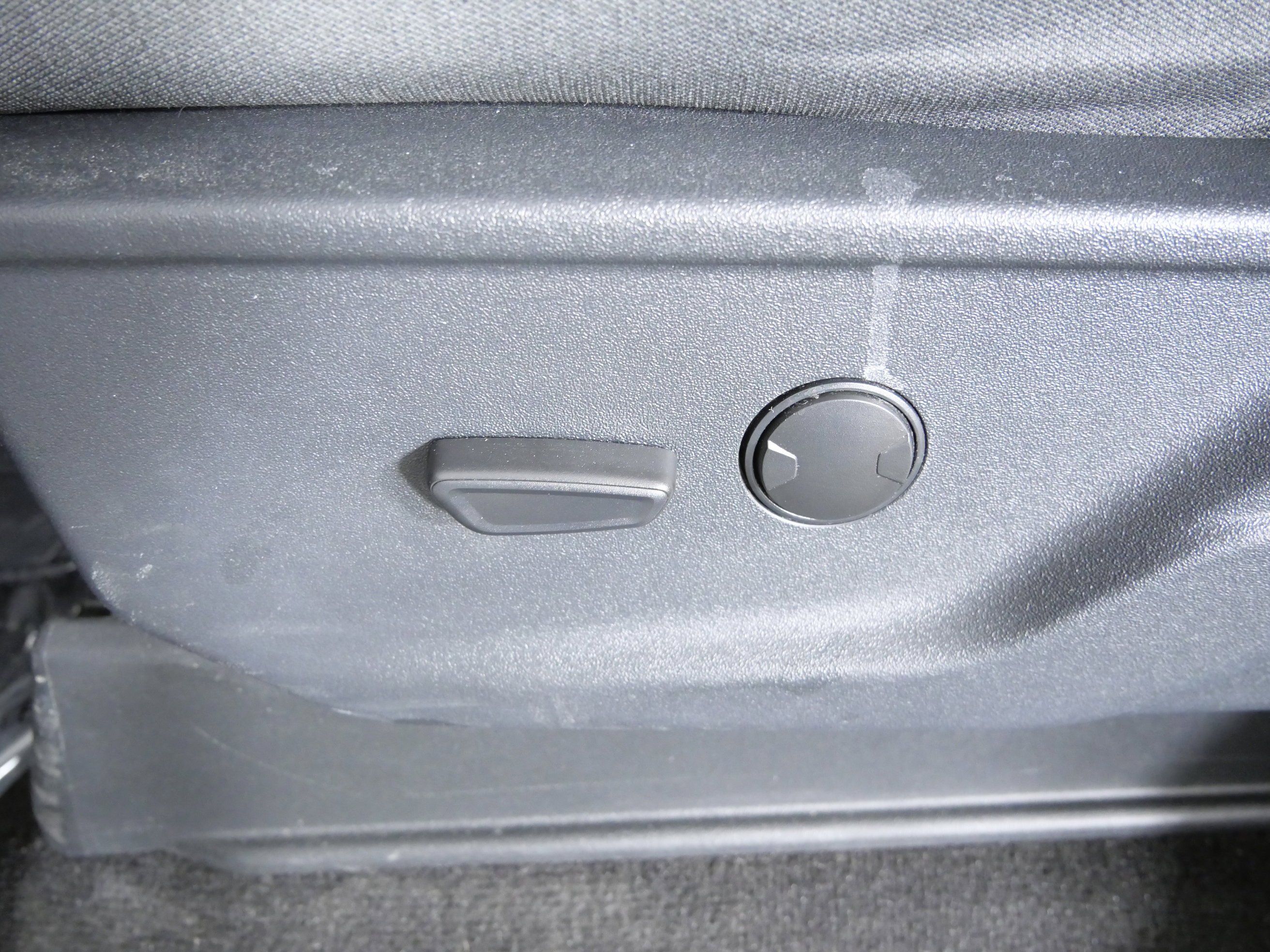 Used 2022 Oxford White Ford XLT image 21