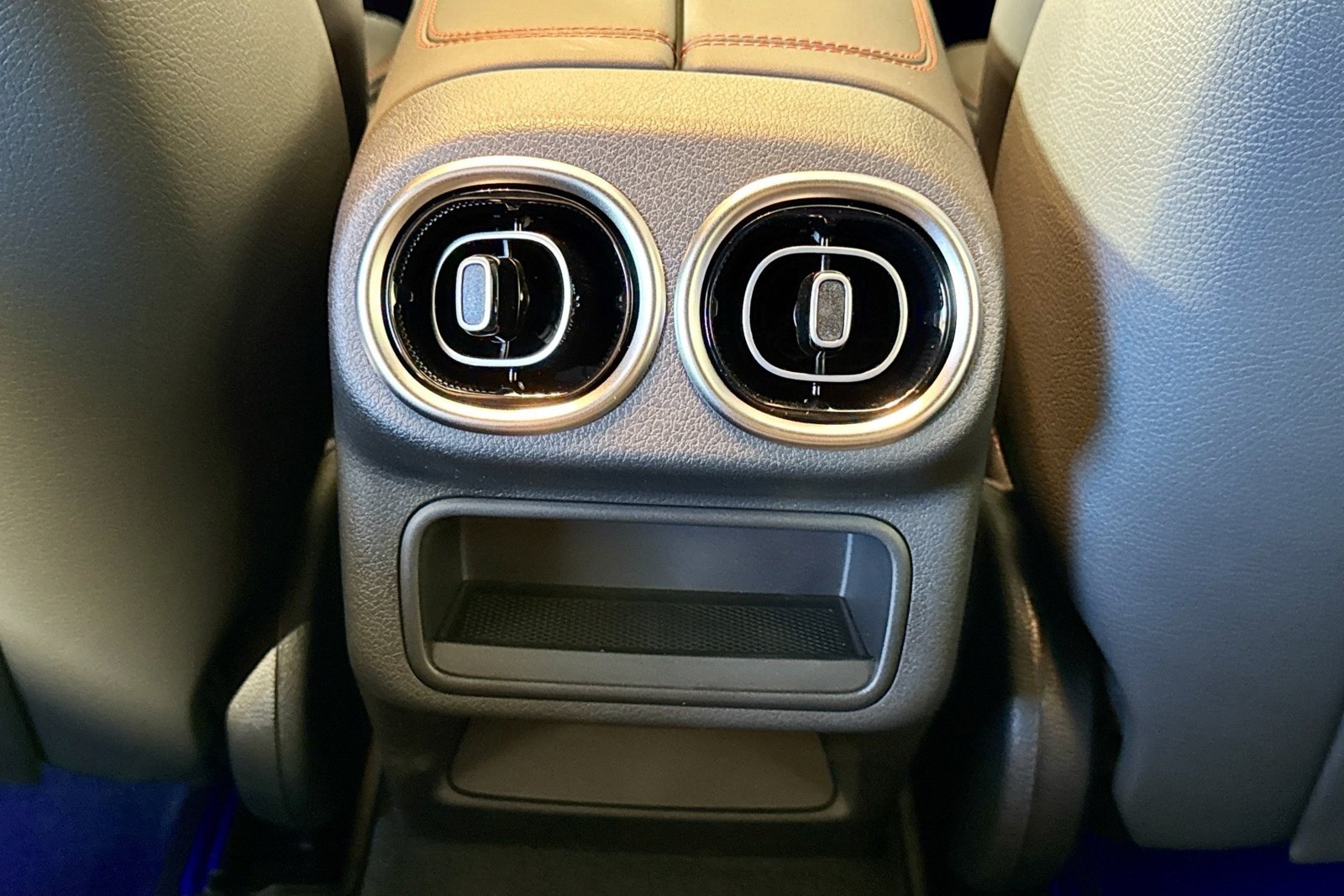 New 2026 Manufaktur Alpine Grey Mercedes-Benz AMG® GLC 43 image 23