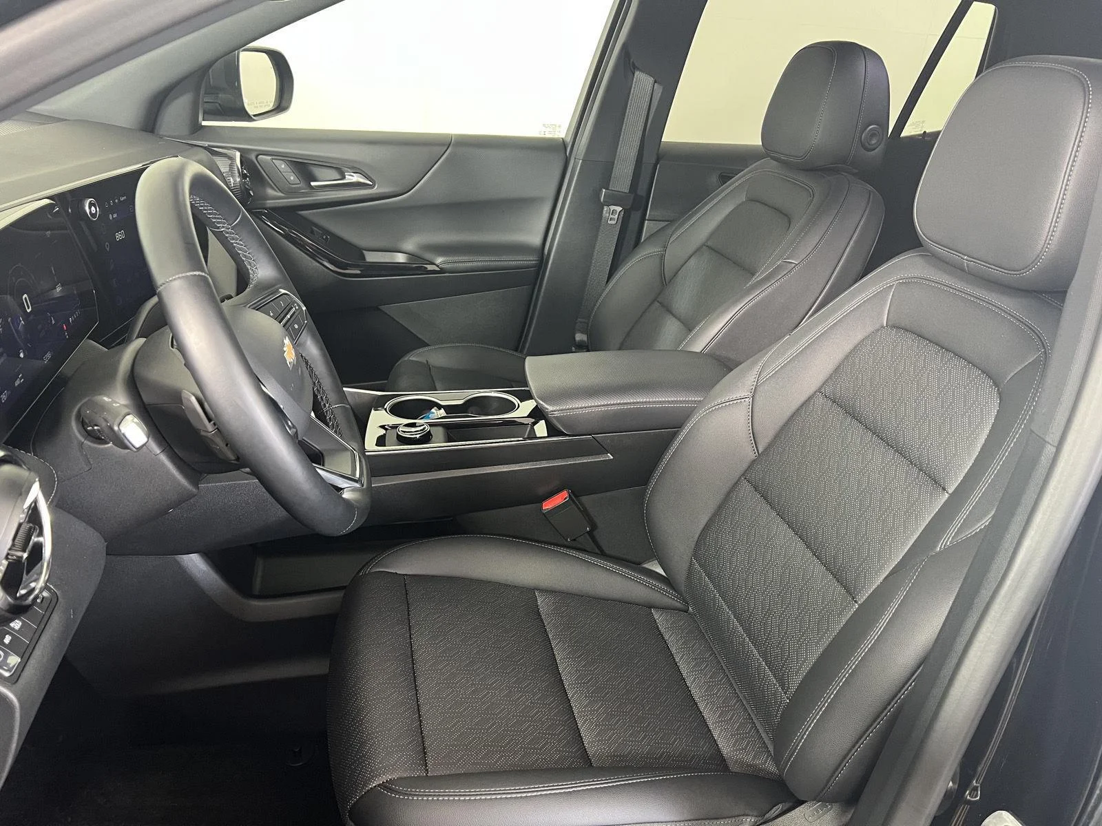 Used 2026 Mosaic Black Metallic Chevrolet LT image 4