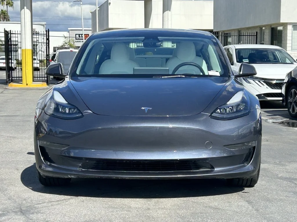 Used 2023  Tesla Base image 6