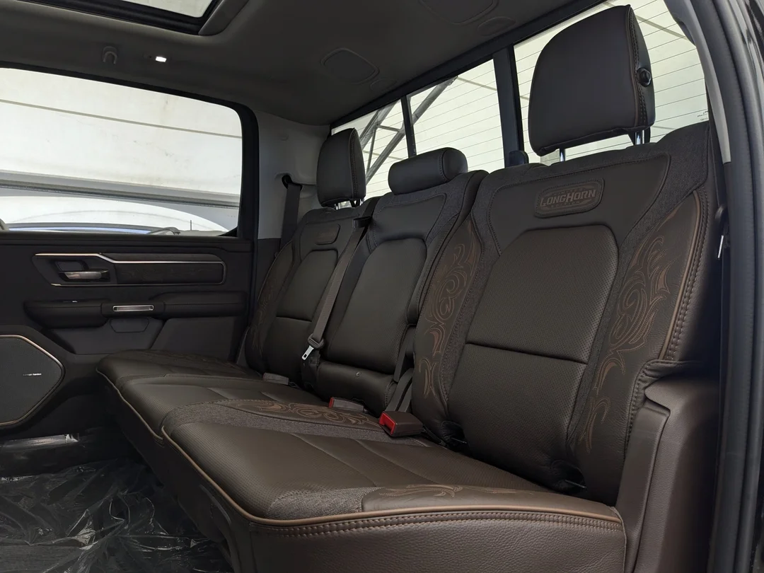 New 2026 Black RAM Limited Longhorn - - 4x4 - 5.7L HEMI V8 eTorque - Premium Leather - Pano Sunroof & More! image 29