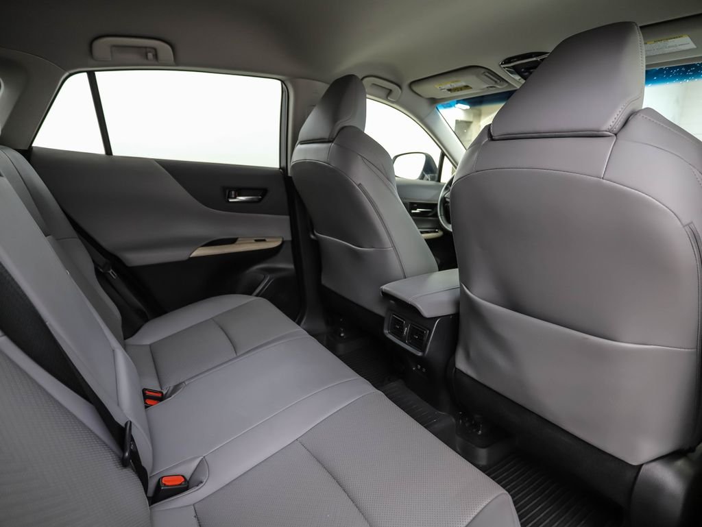 Used 2021 Blizzard Pearl Toyota XLE image 24