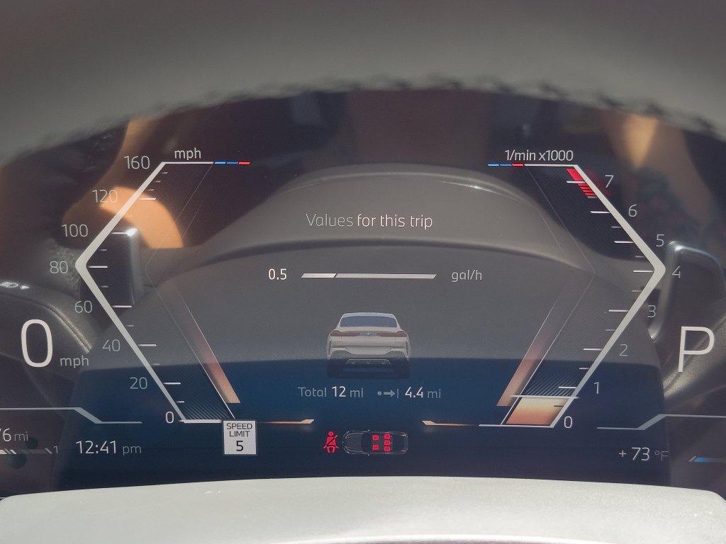 New 2027 Mineral White Metallic BMW xDrive40i image 15