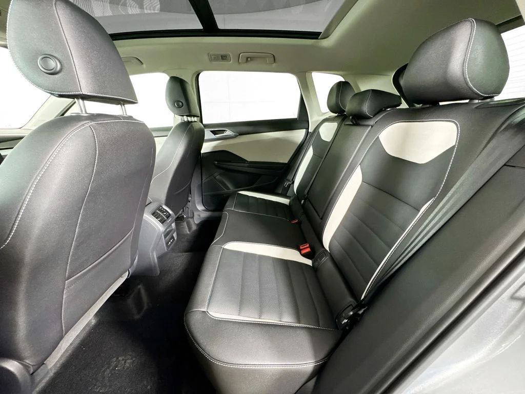 2026 Volkswagen Taos SEL - Photo 14