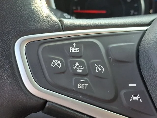 Used 2022 Silver Chevrolet LT image 20