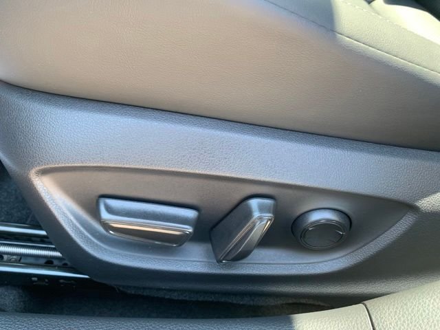New 2026 Midnight Black Metallic Toyota XLE image 12