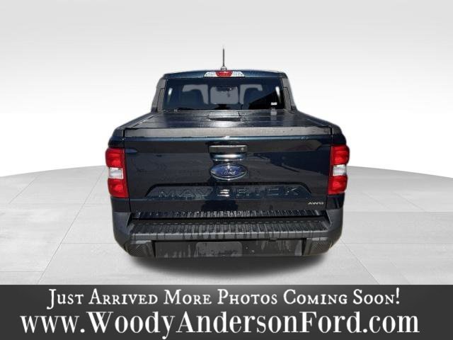 Used 2022 Blue Ford Lariat image 5