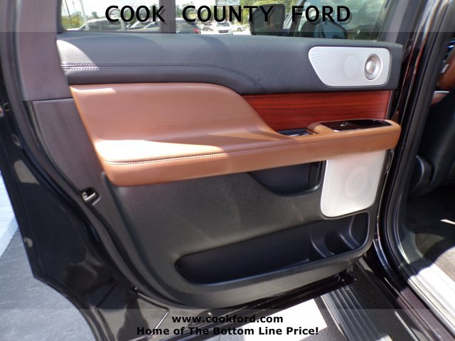 Used 2023 Infinite Black Metallic Lincoln Reserve image 20