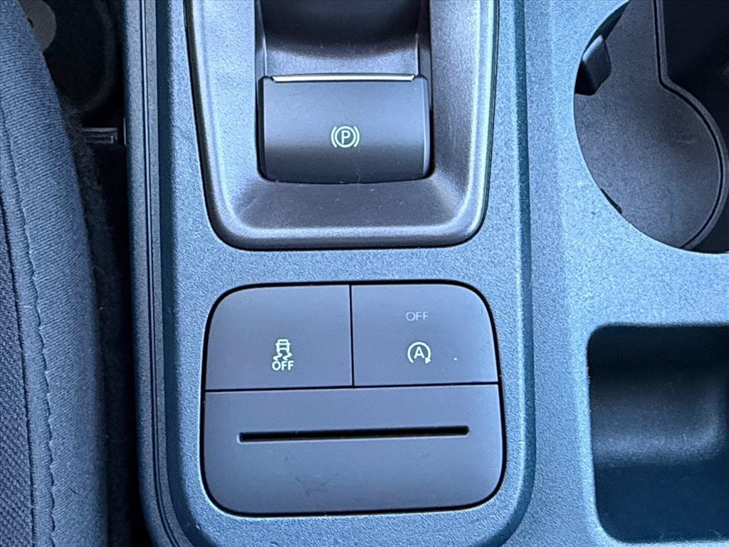 New 2026 Carbonized Gray Metallic Ford XLT image 26