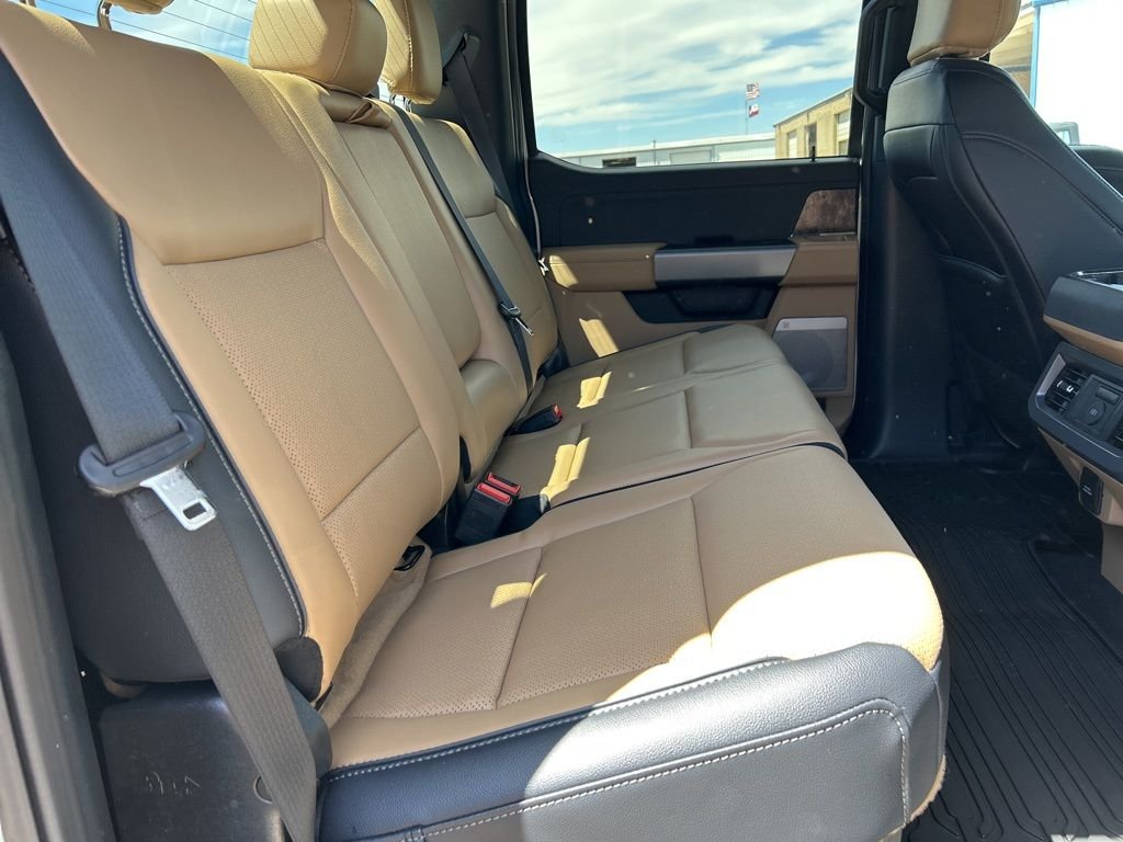 New 2026 Star White Metallic Tri-Coat Ford Lariat image 44