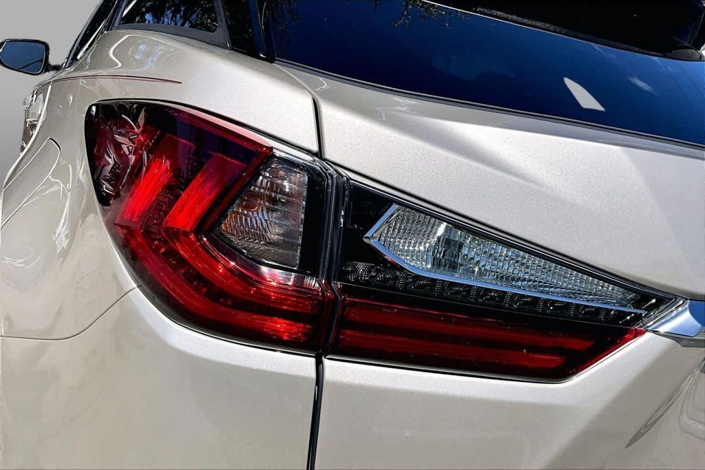 Used 2018 Beige Lexus 350 image 29