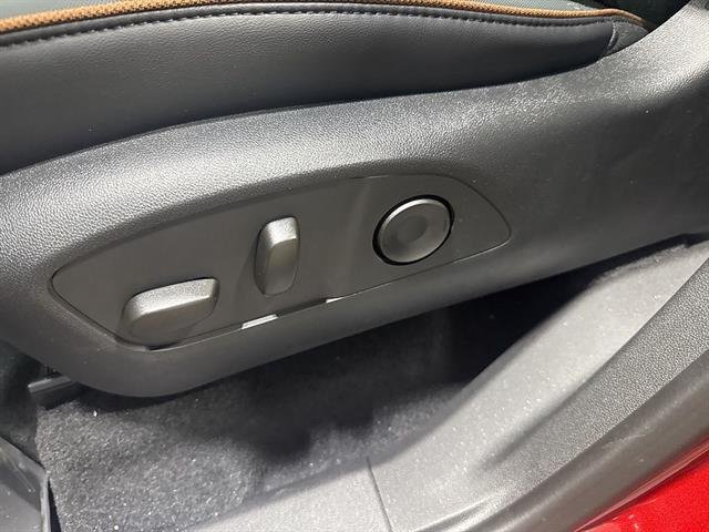 2025 GMC Acadia AT4 - Photo 25