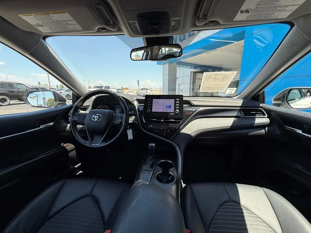 Used 2023 White Toyota SE image 17