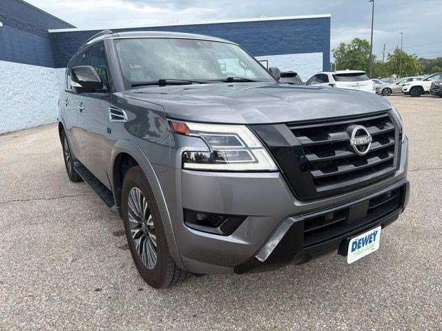 Used 2022 Gun Metallic Nissan SL image 7