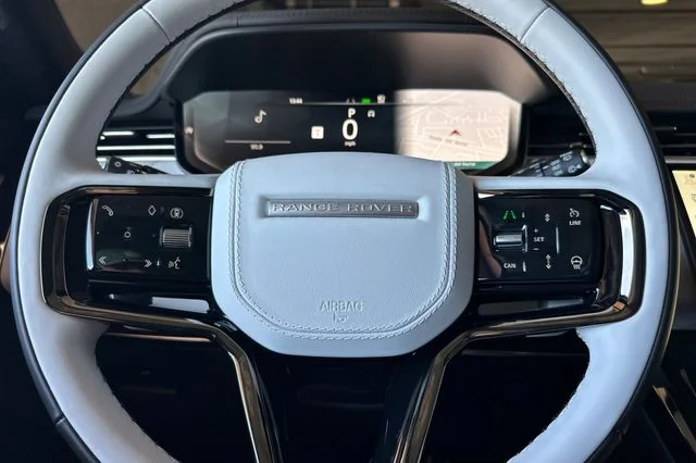 New 2026 Varesine Blue Land Rover Dynamic SE image 21
