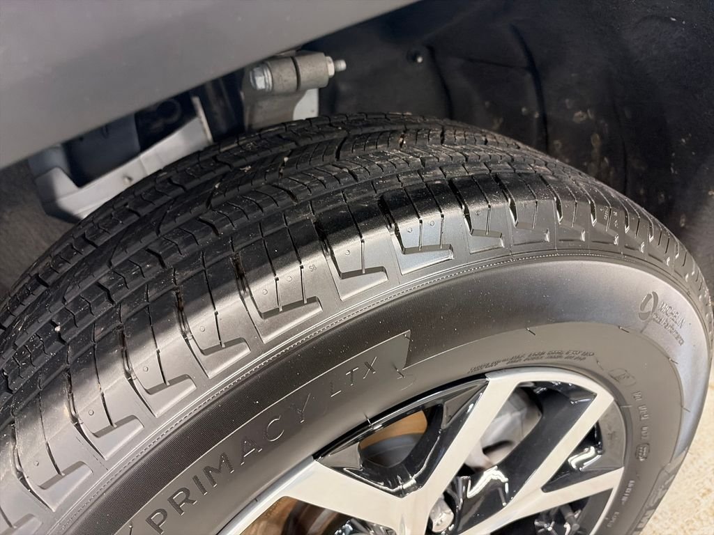 Certified Used 2023 White/off-white Jeep Limited image 8
