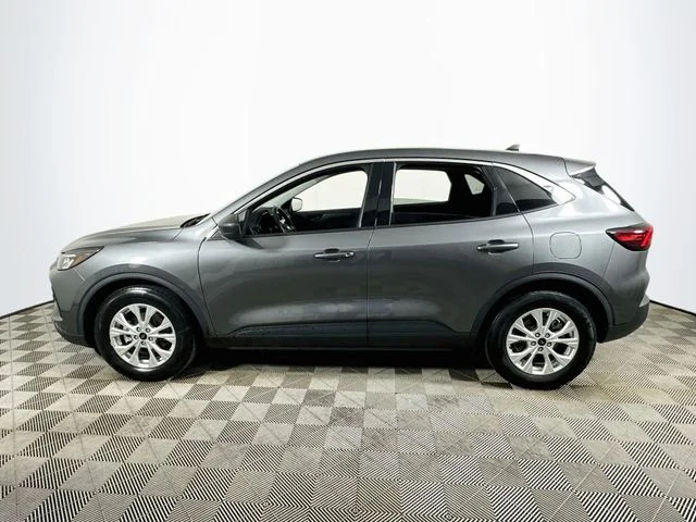 Certified Pre-Owned 2023 Ford Escape Active