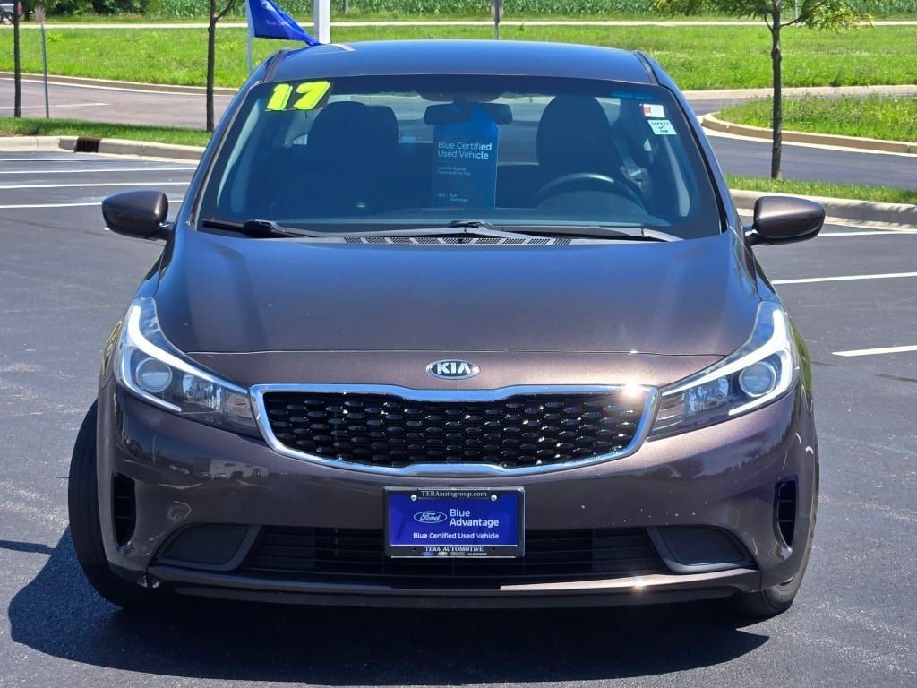 Used 2017 Kia Forte LX with VIN 3KPFK4A74HE157119 for sale in Plano, IL