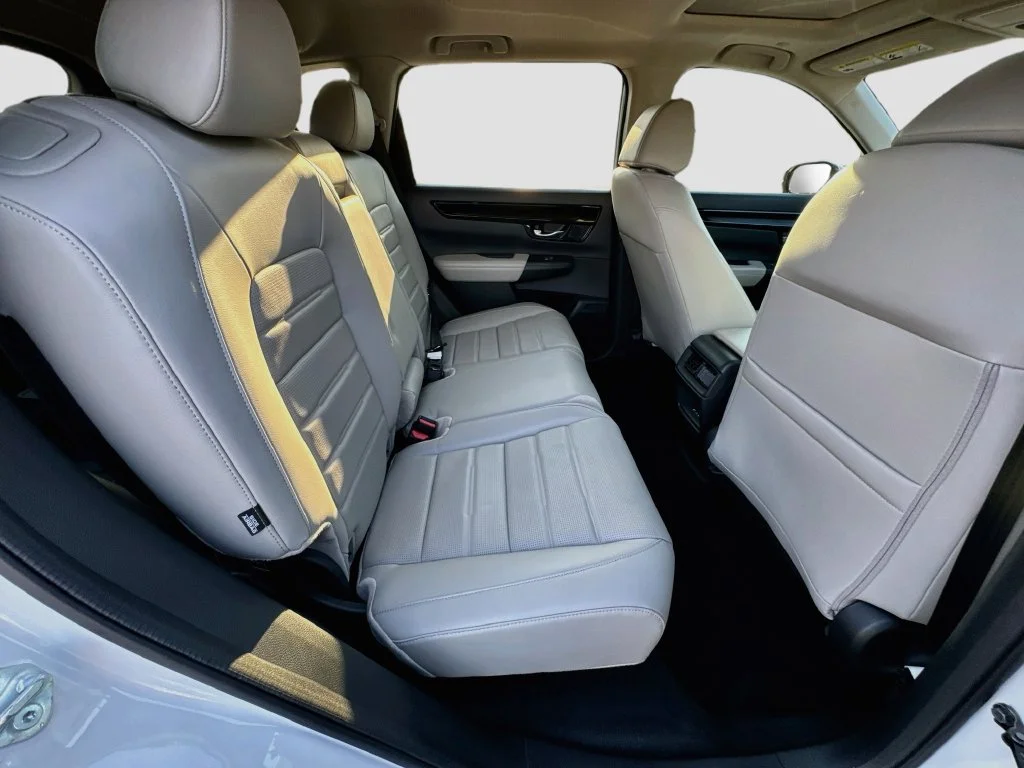 Used 2024 White Honda EX-L image 32