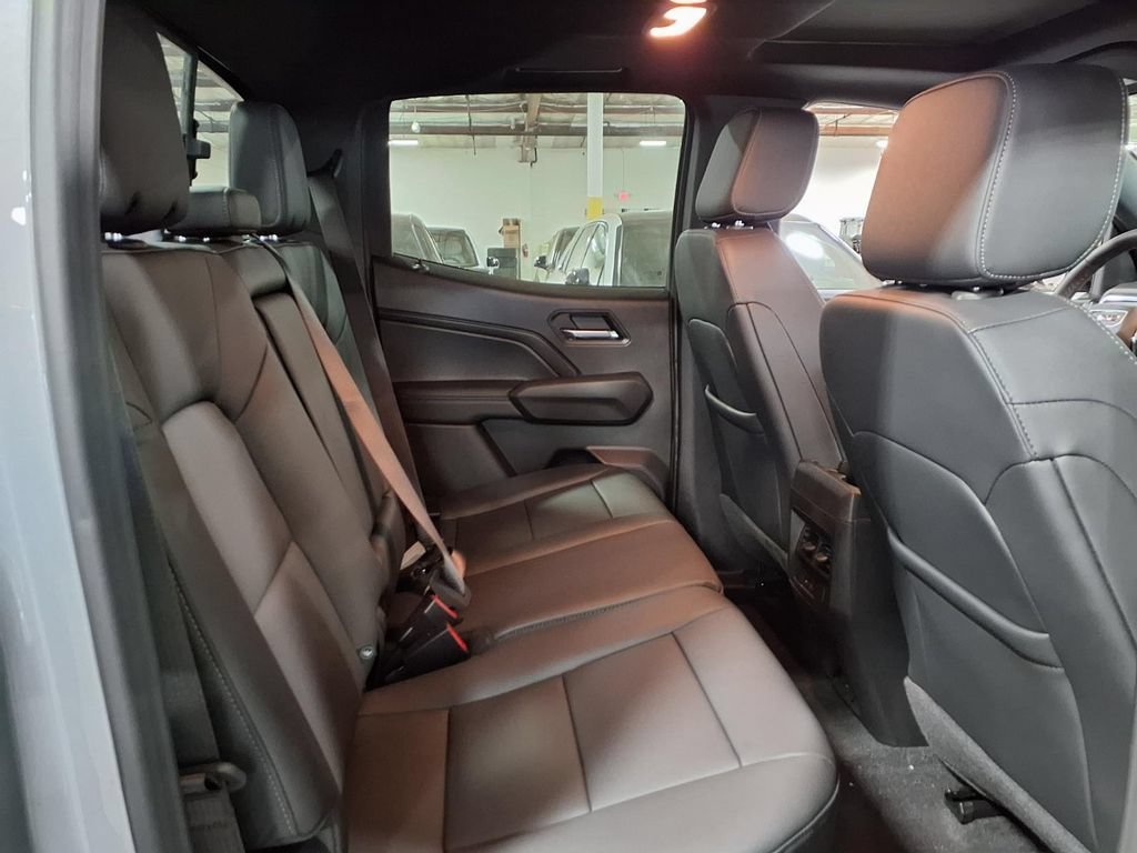 New 2026 Sterling Metallic GMC Elevation image 6
