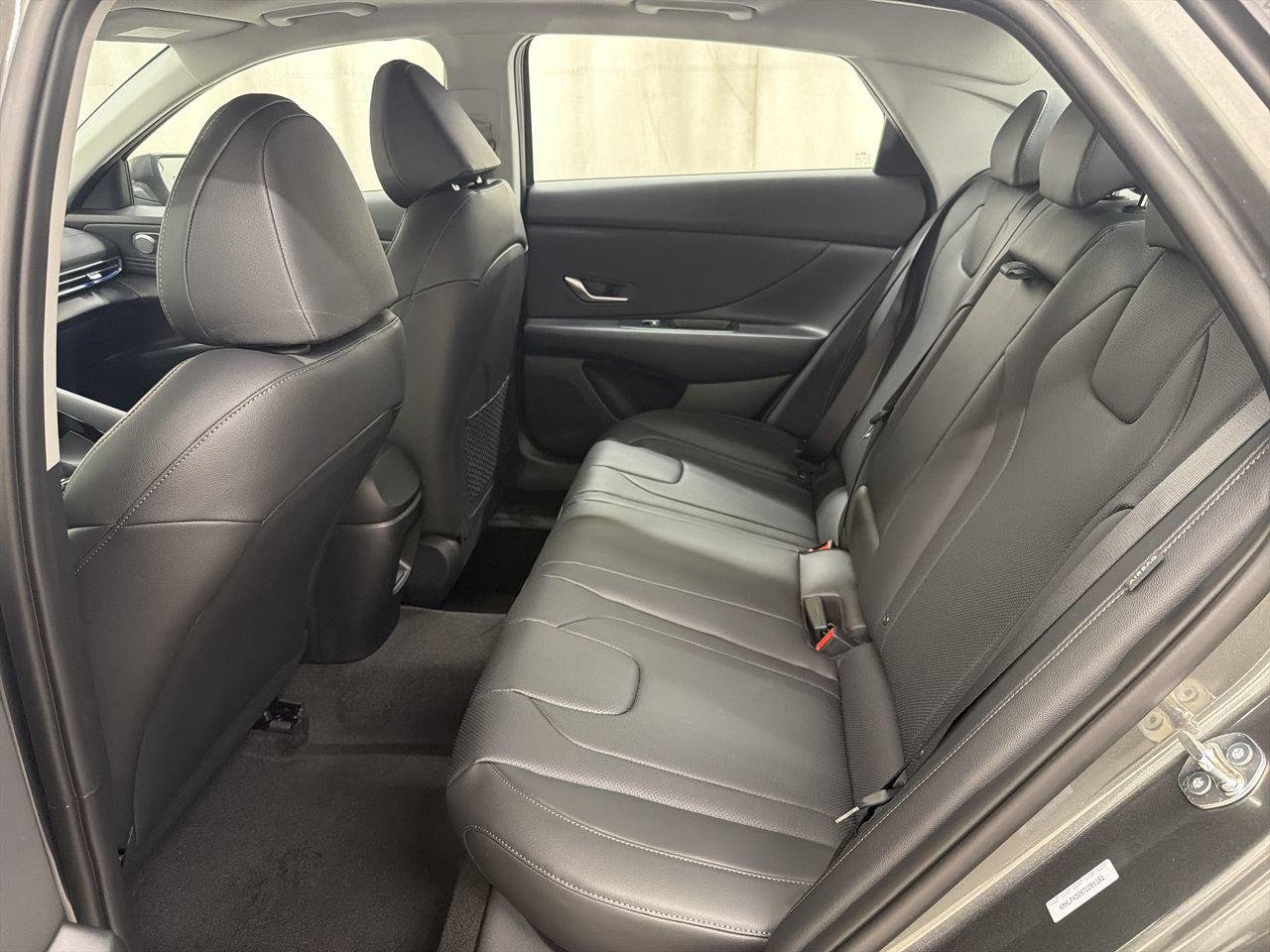 New 2026 Amazon Gray Hyundai Limited image 19