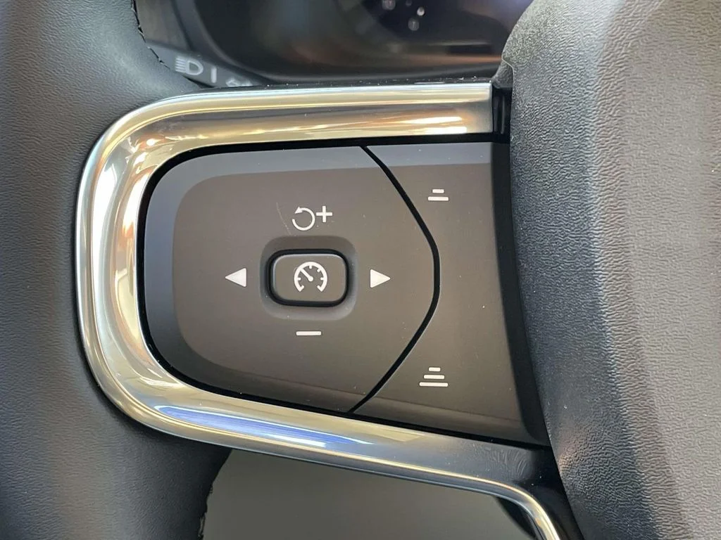 New 2026 Crystal White Volvo Plus image 10