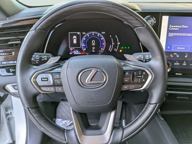Used 2024 White Lexus 350 Premium image 27