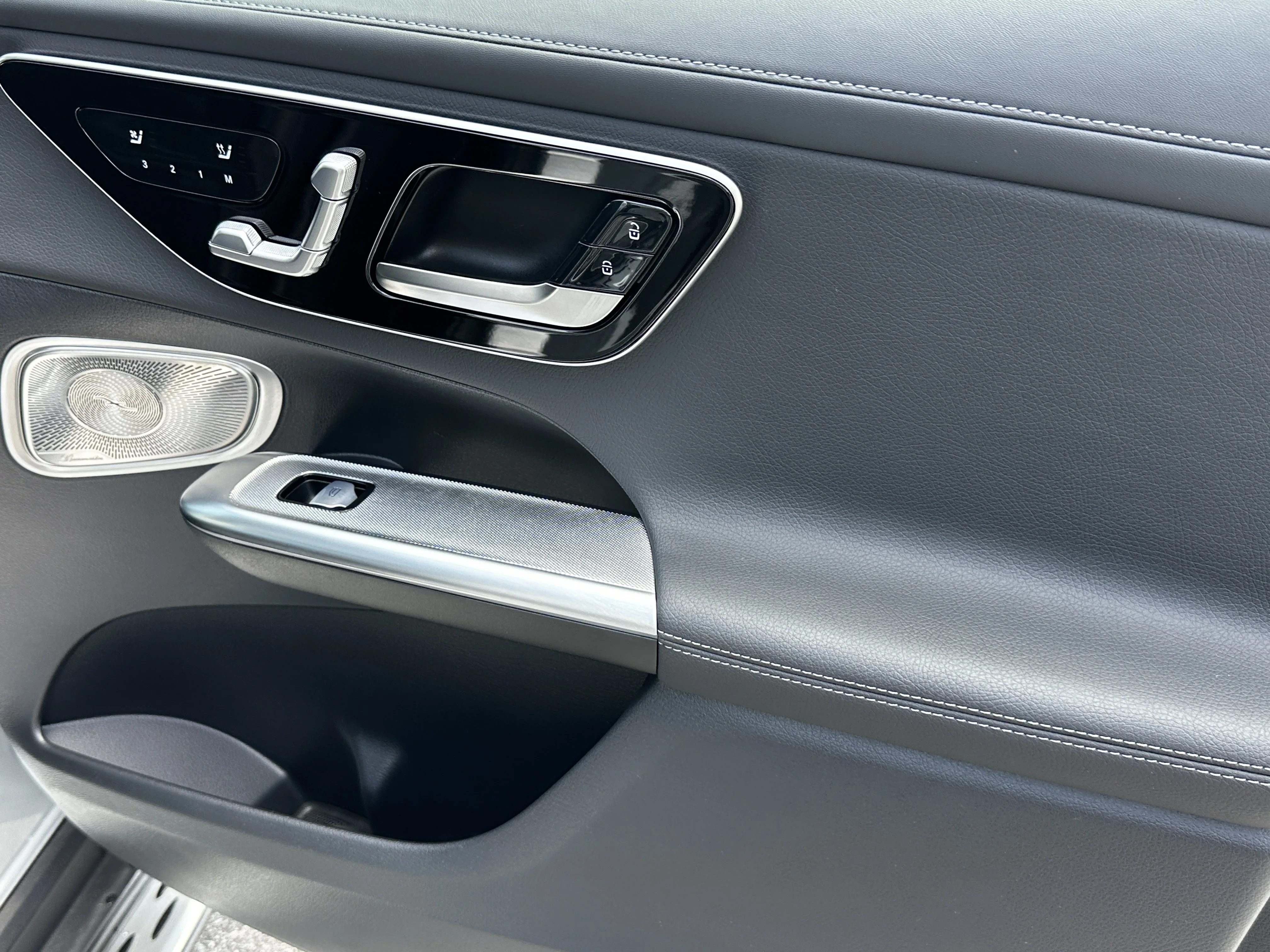 Certified Used 2025 Silver Mercedes-Benz GLC 300 image 16