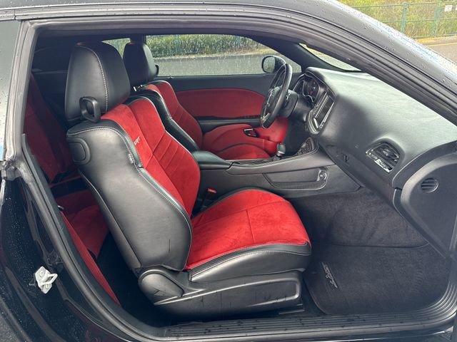 Used 2016 Pitch Black Clearcoat Dodge SRT Hellcat image 9