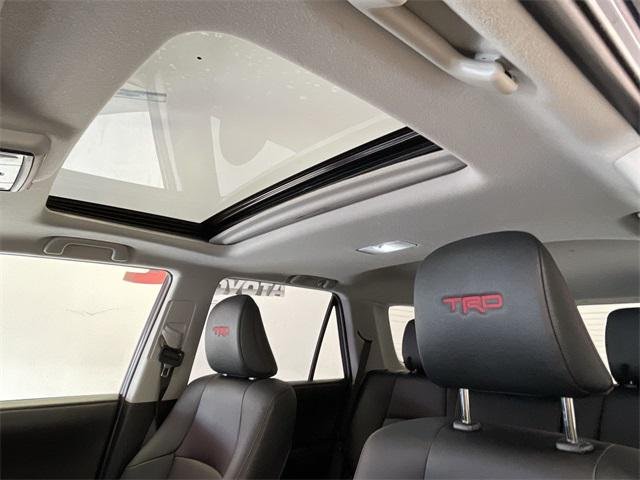 Certified Used 2023 NAUTICAL BLUE ME Toyota  image 31