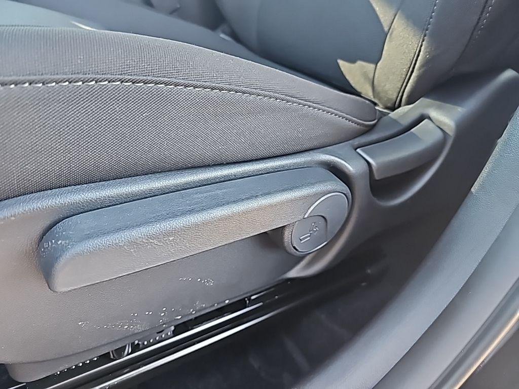 New 2026 Black Hyundai SE AWD image 13