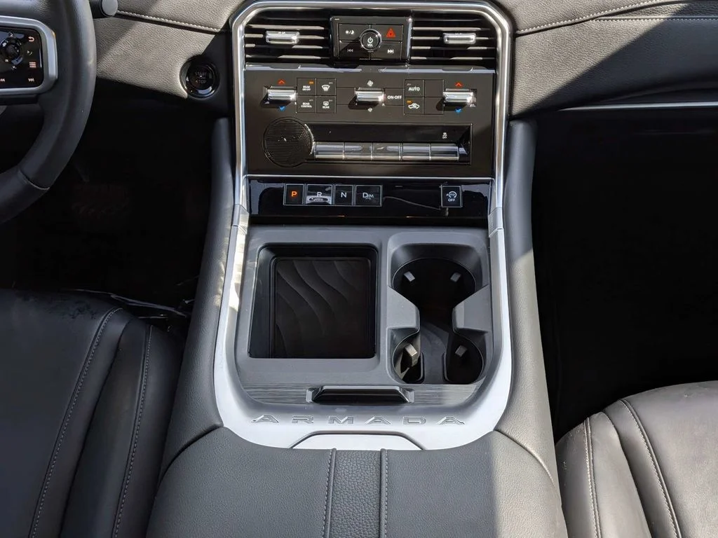 Used 2025 White Nissan SV image 18