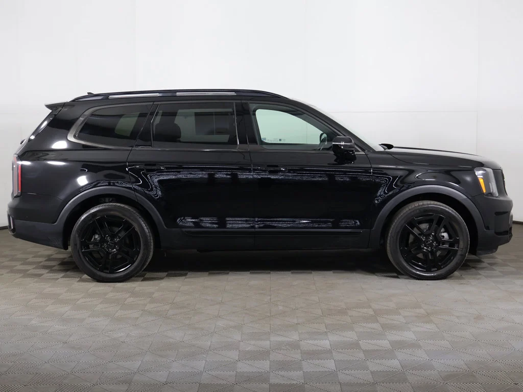 Certified Used 2025 Black Kia SX-Prestige X-Line image 24