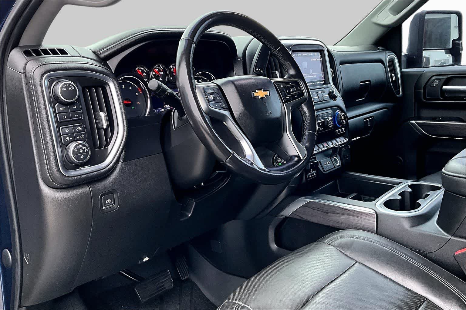 Used 2020 Northsky Blue Metallic Chevrolet LTZ image 30