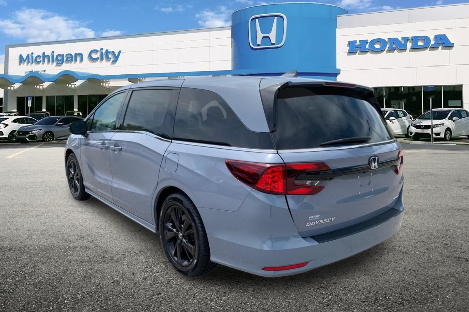 Certified Used 2023 Gray Honda Sport image 3
